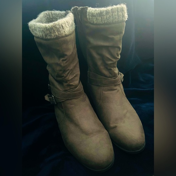 Torrid Faux Leather Sweater Trimmed Slouchy Moto Boots Extra WW Sz 12, gray - Picture 2 of 6